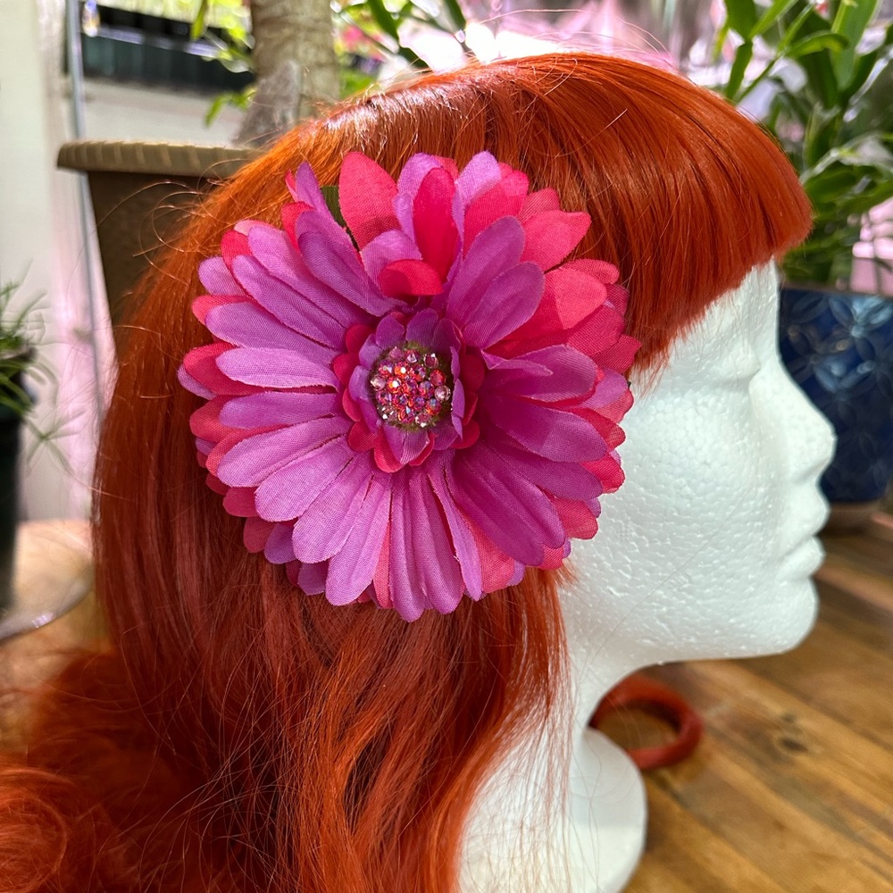 Flower hair clip